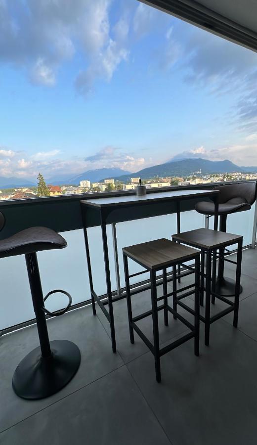 Luxueux Appartement T4 - Lac 5 Min - Parkings Privatifs - Vue Lac Et Montagne アヌシー エクステリア 写真