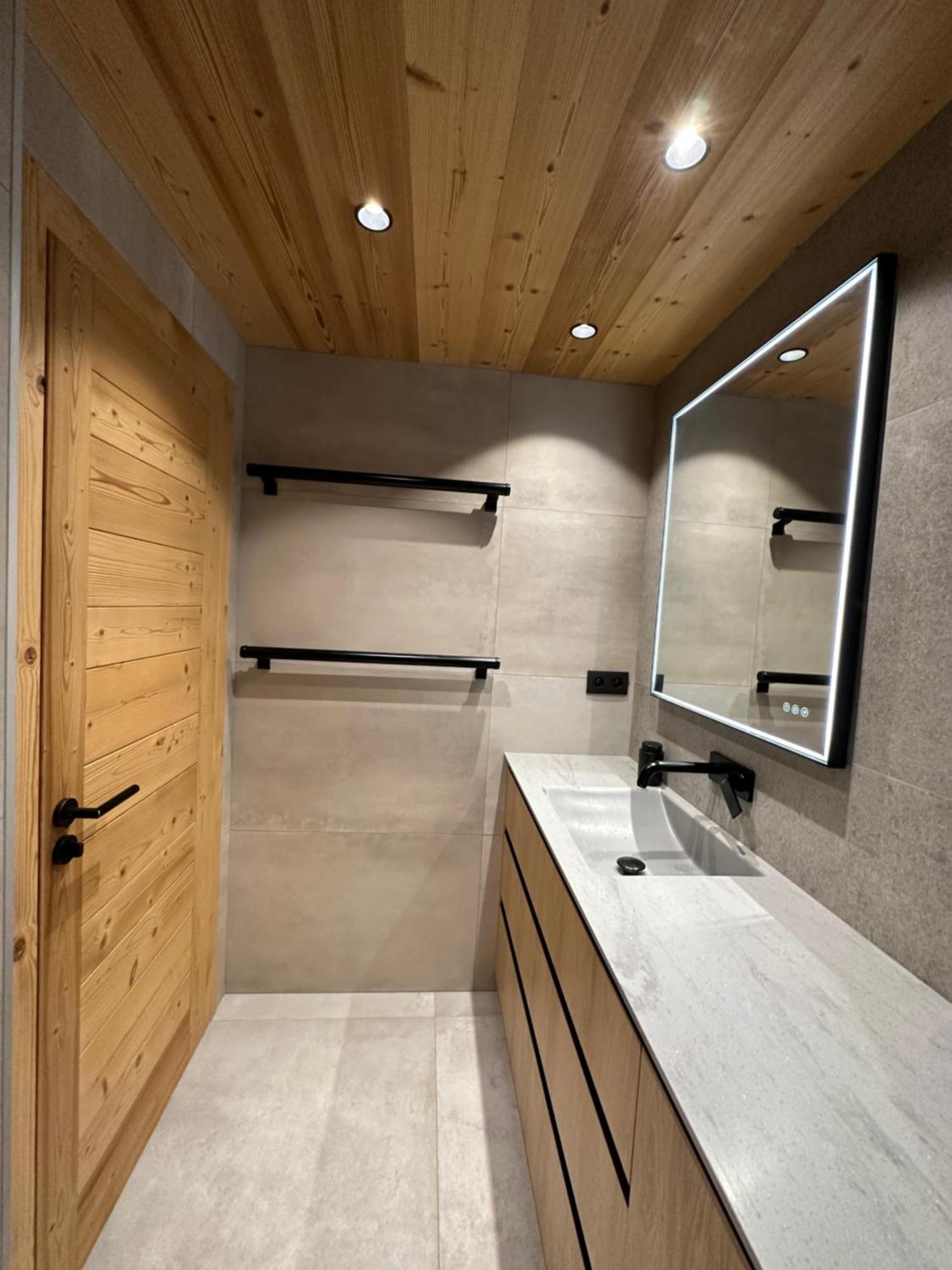 Luxueux Appartement T4 - Lac 5 Min - Parkings Privatifs - Vue Lac Et Montagne アヌシー エクステリア 写真